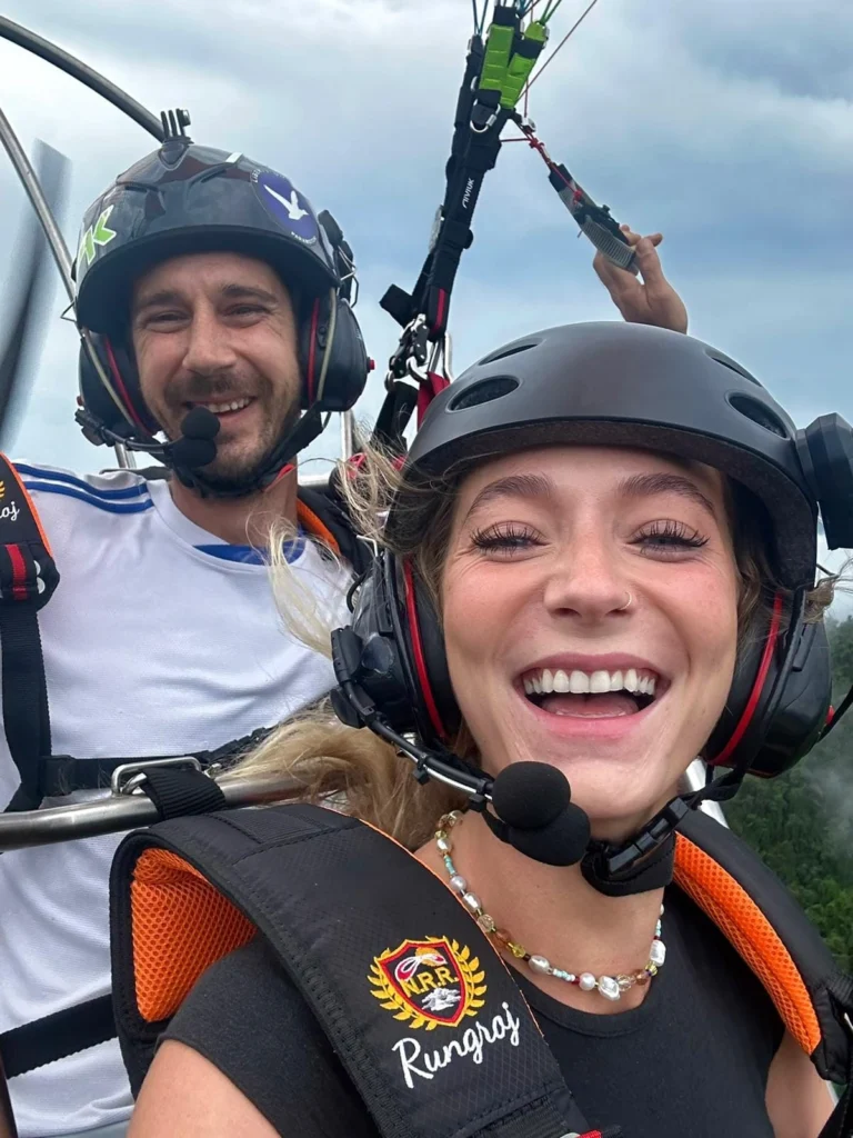 vang vieng paramotor sky tour guide