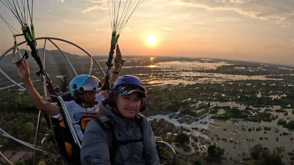 4000 island paramotoring